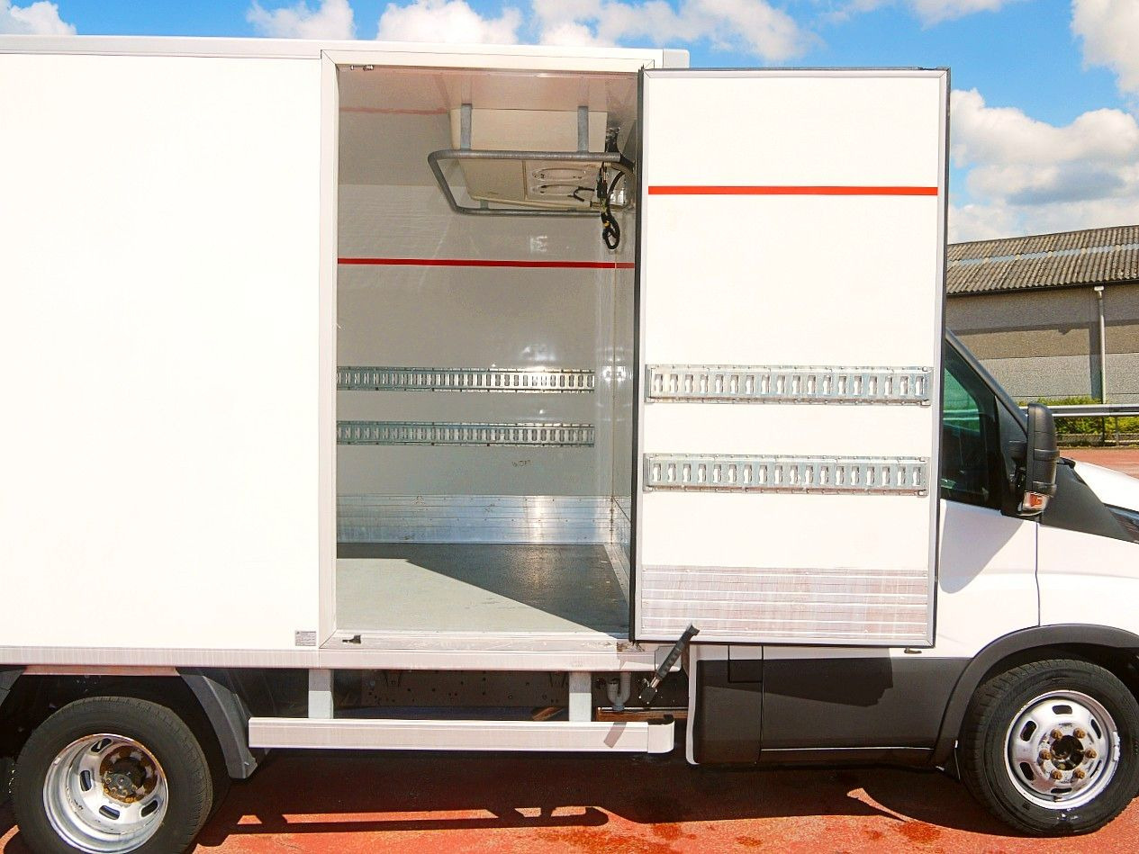 Carrinha frigorífica Iveco 35C14 KUHLKOFFER CARRIER XARIOS 350 -20C: foto 11