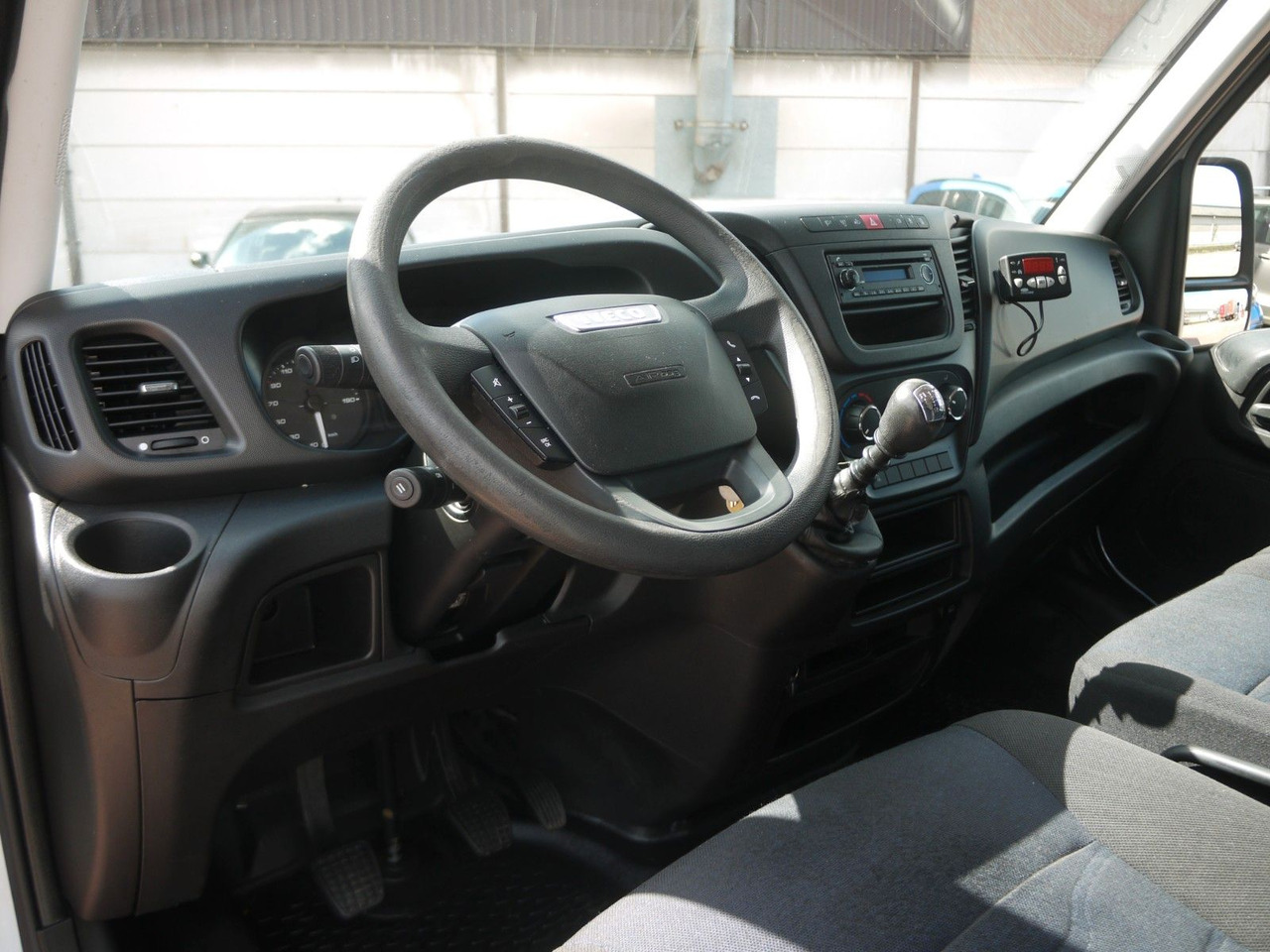 Carrinha frigorífica Iveco 35C14 KUHLKOFFER CARRIER XARIOS 350 -20C: foto 15