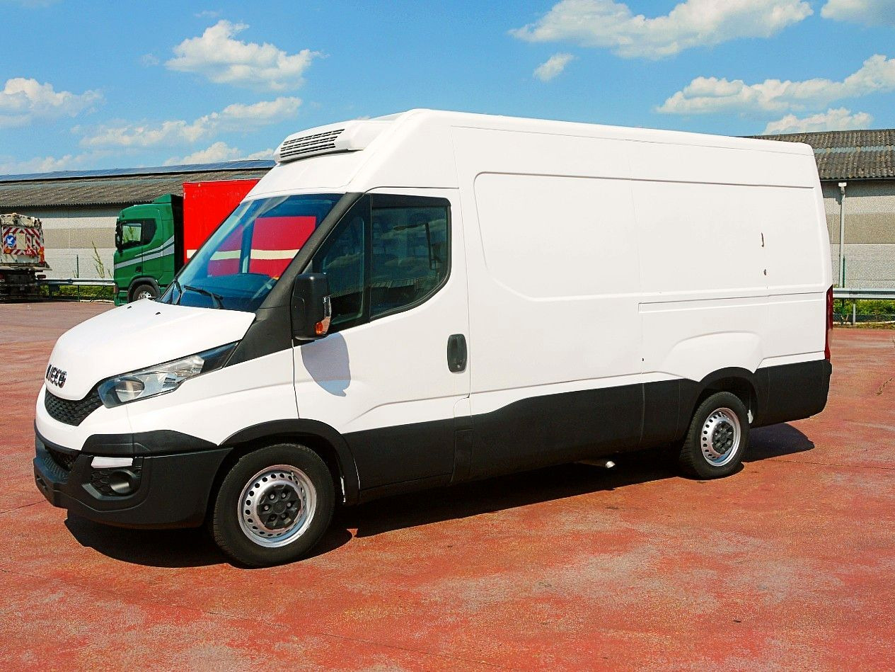 Iveco 35S13 DAILY KUHLKASTENWAGEN THERMOKING V300 MULT - Carrinha frigorífica: foto 4 Iveco 35S13 DAILY KUHLKASTENWAGEN THERMOKING V300 MULT - Carrinha frigorífica: foto 4