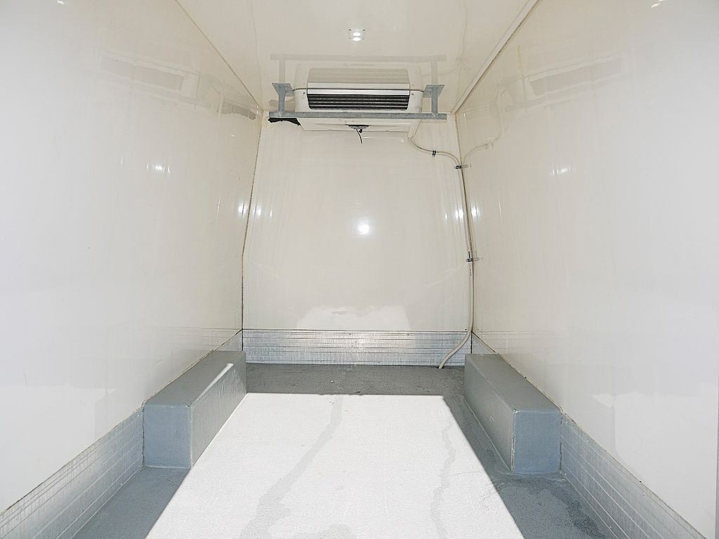 Carrinha frigorífica Iveco 35S18 DAILY KUHLKASTENWAGEN THERMOKING V300 MT: foto 9