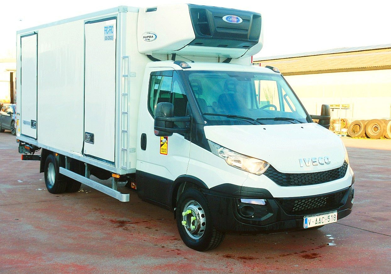 Iveco 70C17 DAILY KUHLKOFFER CARRIER SUPRA 750 MULTi - Carrinha frigorífica: foto 2 Iveco 70C17 DAILY KUHLKOFFER CARRIER SUPRA 750 MULTi - Carrinha frigorífica: foto 2