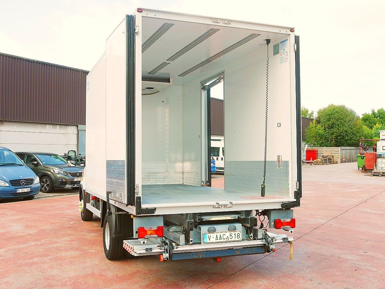 Carrinha frigorífica Iveco 70C17 KUHLKOFFER CARRIER XARIOS 500 A/C LUFT LBW: foto 8