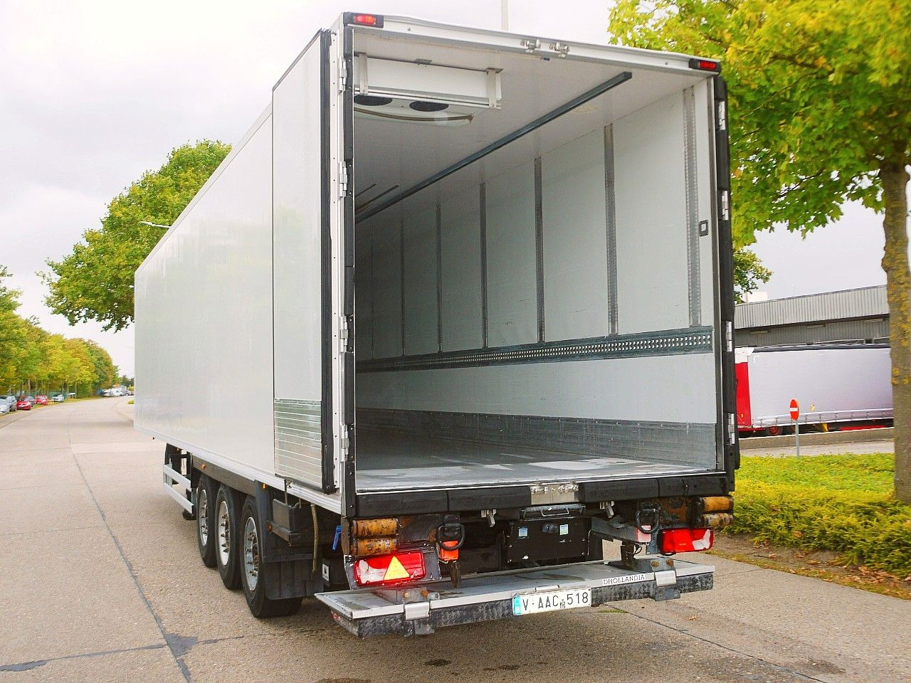 Semi-reboque frigorífico Lamberet CARRIER VECTOR 1950 MULTI TEMP. SAF. LADBORDWAND: foto 7