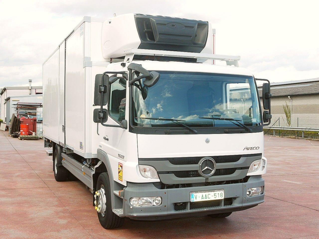 Mercedes-Benz 1622 ATEGO KUHLKOFFER CARRIER SUPRA 1150 MT A/C - Camião frigorífico: foto 1 Mercedes-Benz 1622 ATEGO KUHLKOFFER CARRIER SUPRA 1150 MT A/C - Camião frigorífico: foto 1