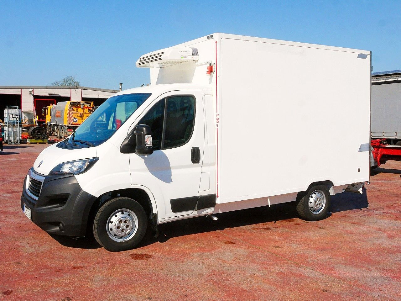 Peugeot BOXER KUHLKOFFER THERMOKING V200 MULTI -20C A/C - Carrinha frigorífica: foto 4 Peugeot BOXER KUHLKOFFER THERMOKING V200 MULTI -20C A/C - Carrinha frigorífica: foto 4