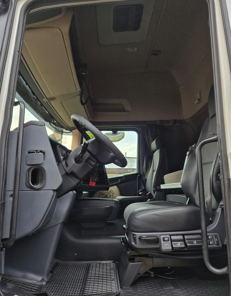 Tractor Scania R450: foto 20 Tractor Scania R450: foto 20