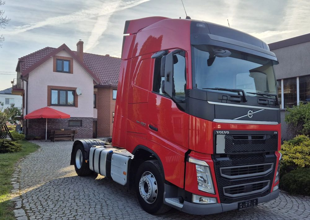 Volvo FH GLOBETROTTER - Tractor: foto 3 Volvo FH GLOBETROTTER - Tractor: foto 3