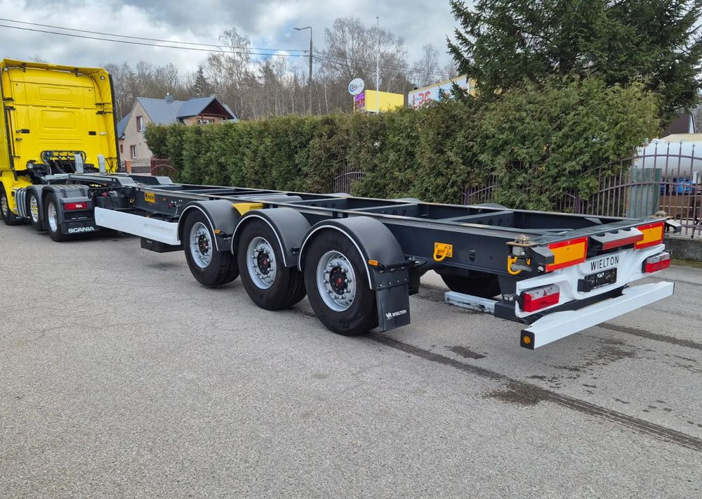 Wielton Podkontenerowa - Semi-reboque transportador de contêineres/ Caixa móvel: foto 1 Wielton Podkontenerowa - Semi-reboque transportador de contêineres/ Caixa móvel: foto 1