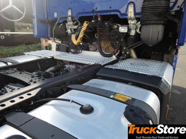 Mercedes-Benz Actros 1845 LS - Tractor: foto 2 Mercedes-Benz Actros 1845 LS - Tractor: foto 2