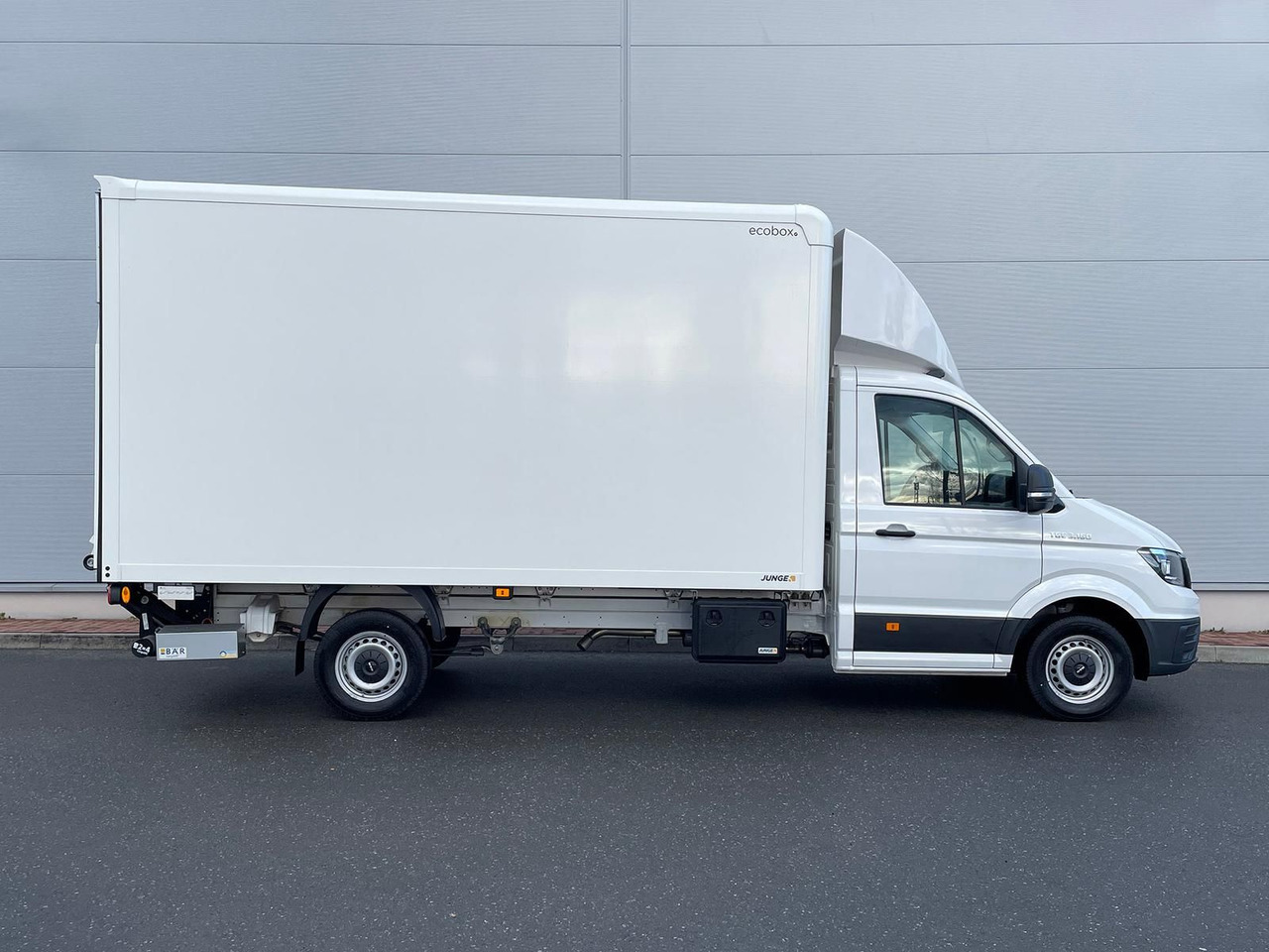 MAN TGE 3.160 Fahrgestell Einzelkabine Koffer NAVI - Carrinha de contentor: foto 5 MAN TGE 3.160 Fahrgestell Einzelkabine Koffer NAVI - Carrinha de contentor: foto 5