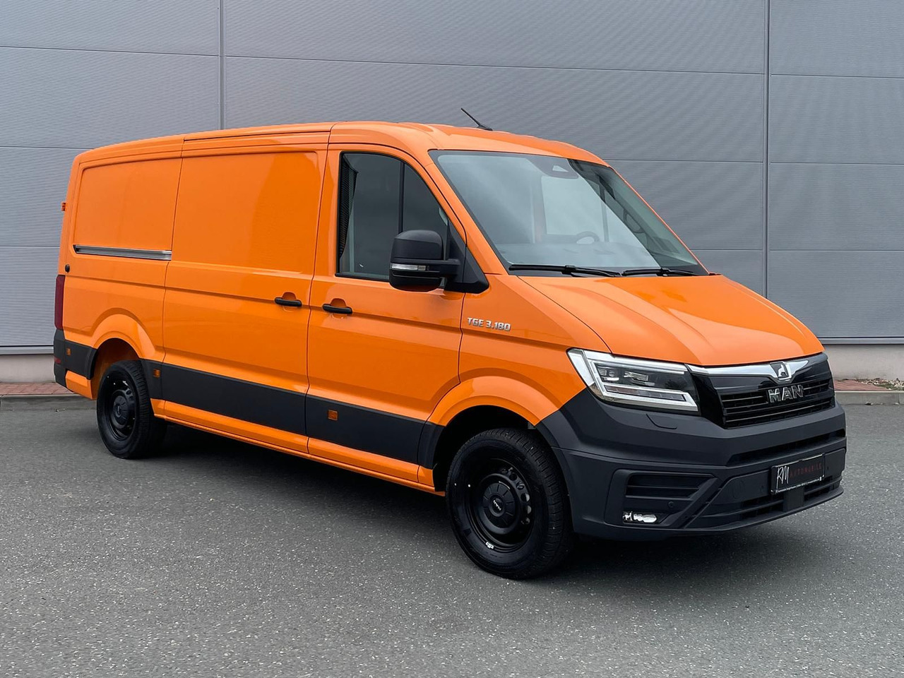 MAN TGE 3.180 Kasten L3H2 ACC LED STANDHZ NAVI - Furgão: foto 2 MAN TGE 3.180 Kasten L3H2 ACC LED STANDHZ NAVI - Furgão: foto 2