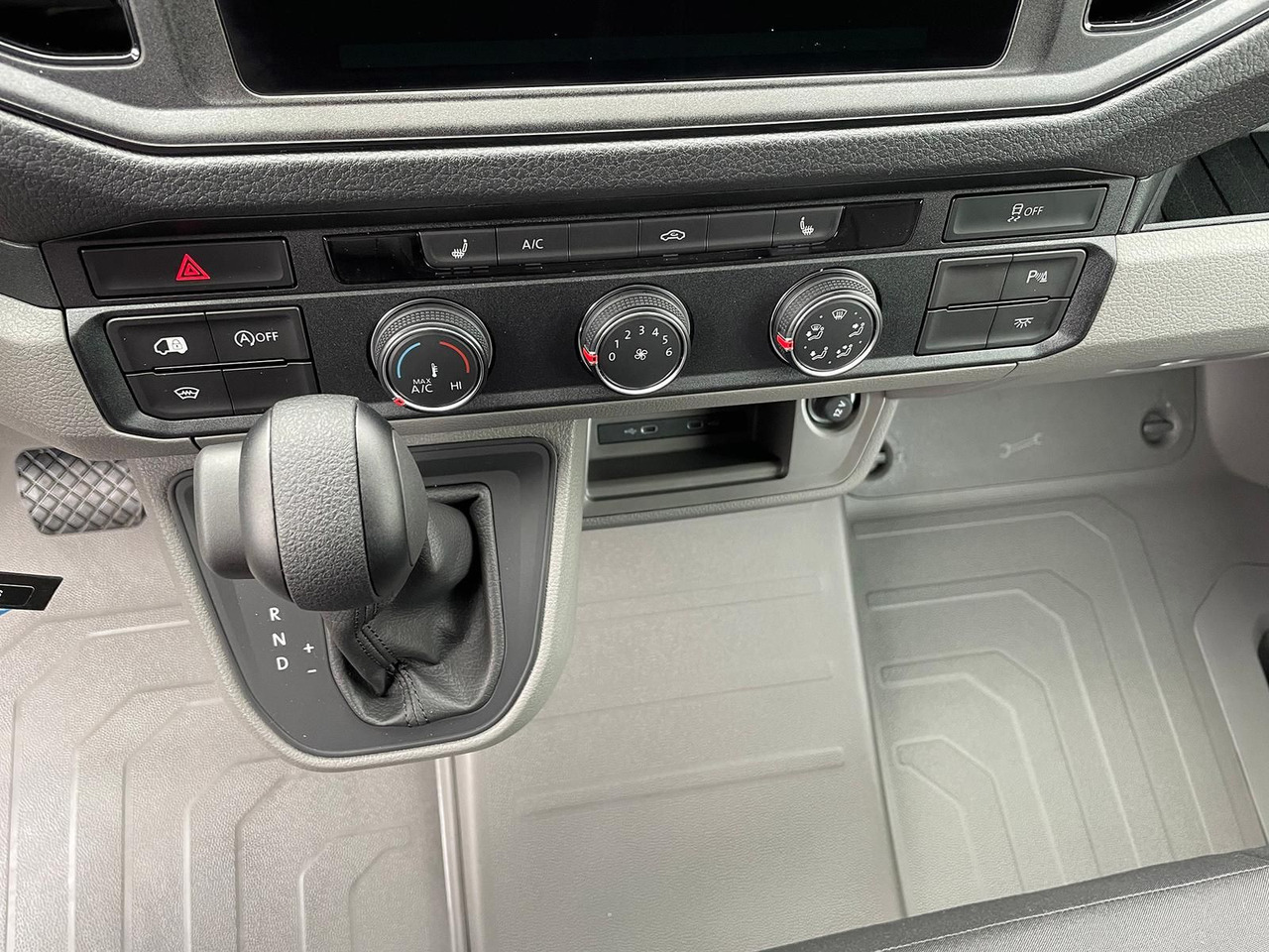 Furgão MAN TGE 3.180 Kasten L5H3 4x4 ACC LED NAV SITZHZ AHK: foto 22
