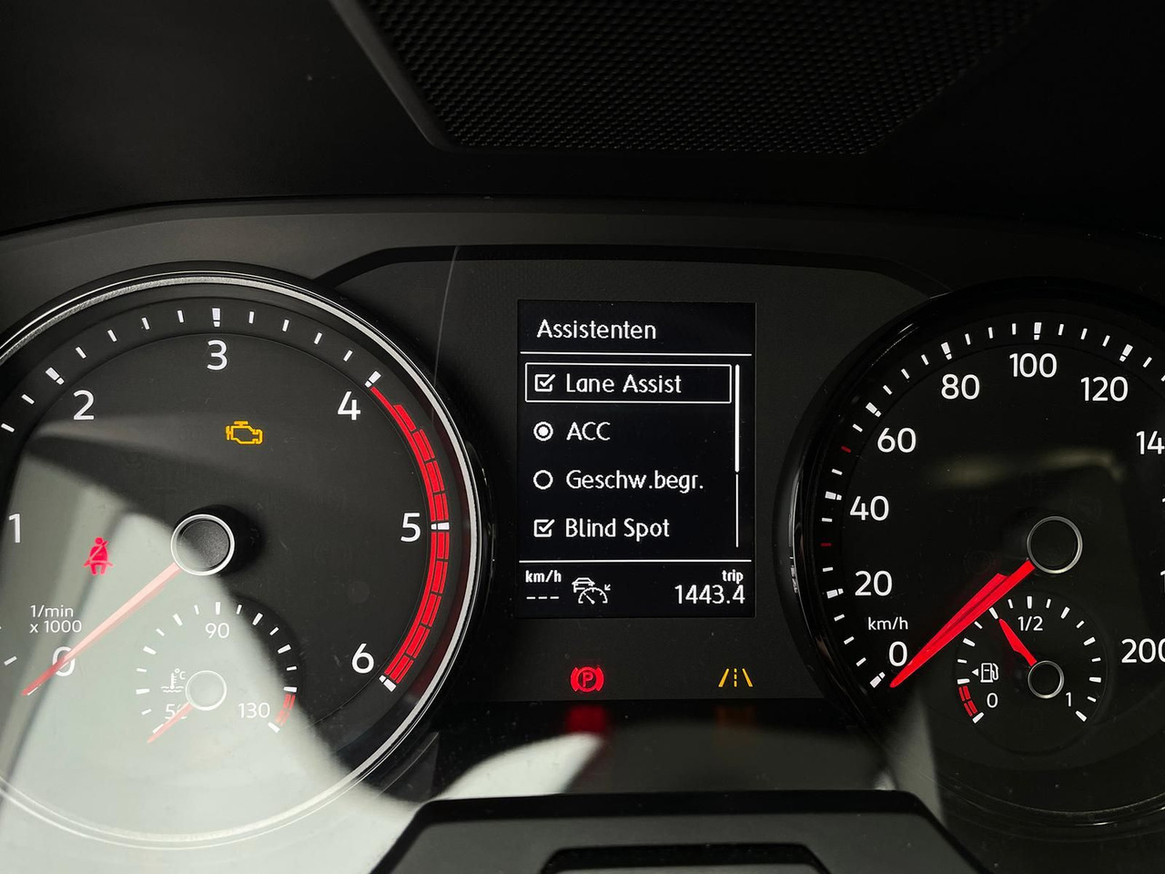 Furgão MAN TGE 3.180 L3H3 Kasten 4x4 AHK ACC NAVI STANDHZ: foto 13 Furgão MAN TGE 3.180 L3H3 Kasten 4x4 AHK ACC NAVI STANDHZ: foto 13