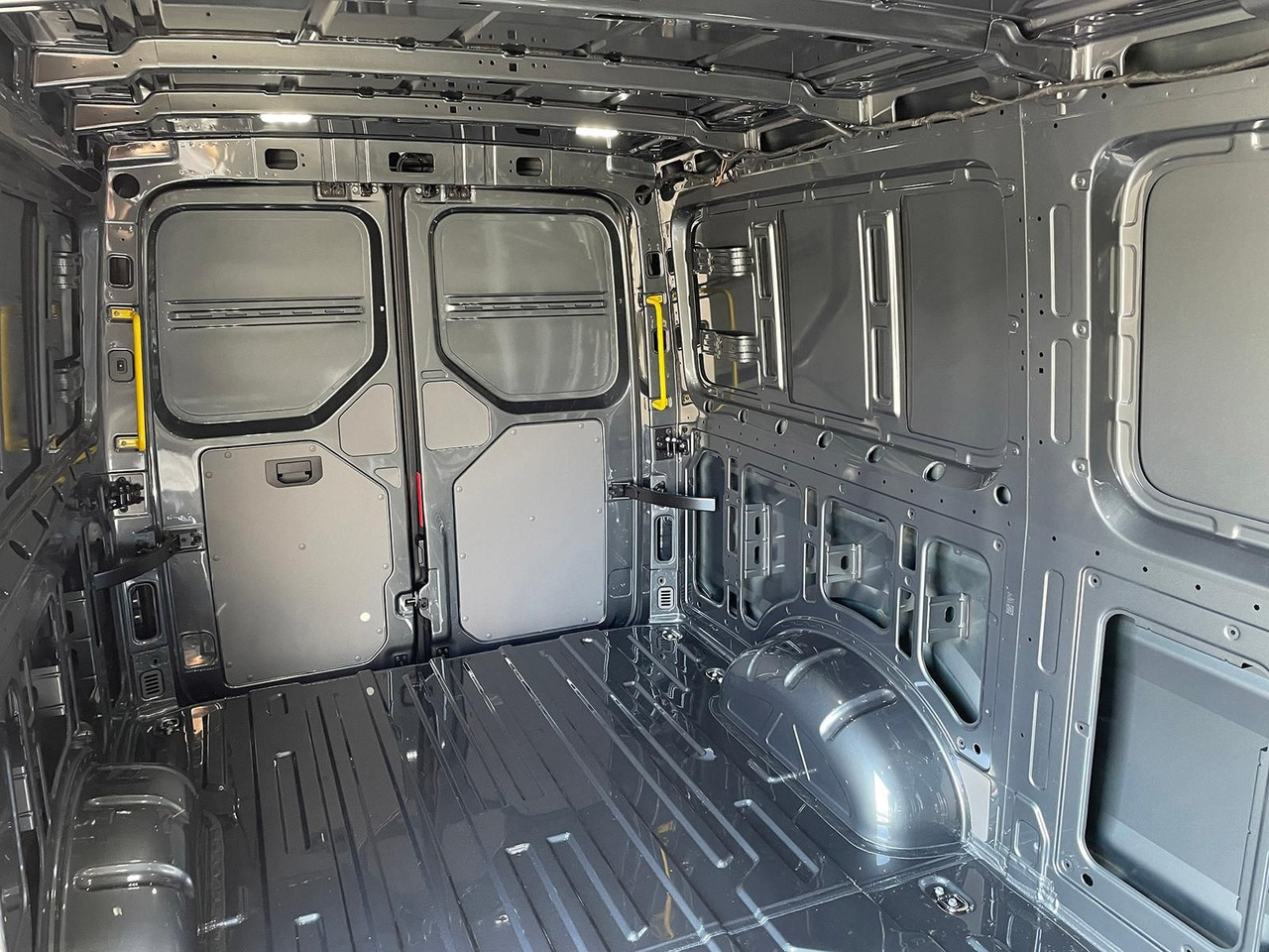 Furgão MAN TGE 3.200 L3H2 Kasten 4x4 Individual S ACC STHZ: foto 10
