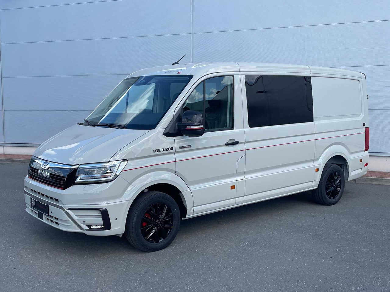MAN TGE 3.200 L3H2 MIXTO 4x4 Individual S ACC STHZ - Automóvel: foto 1 MAN TGE 3.200 L3H2 MIXTO 4x4 Individual S ACC STHZ - Automóvel: foto 1