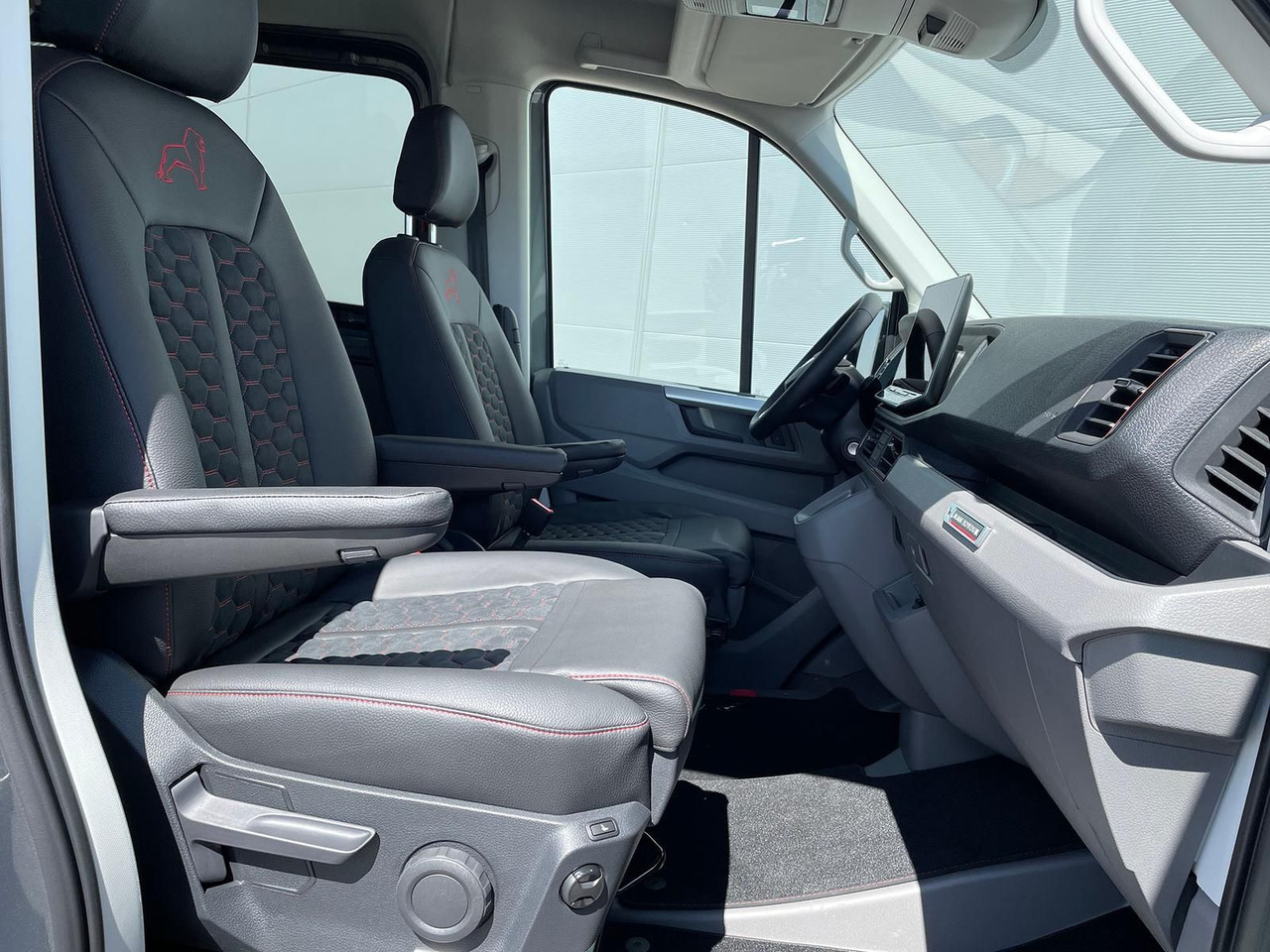 Furgão, Carrinha cabine dupla MAN TGE 3.200 L3H2 MIXTO 4x4 Individual S ACC STHZ: foto 25