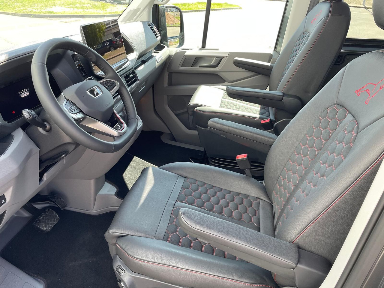 Furgão, Carrinha cabine dupla MAN TGE 3.200 L3H2 MIXTO 4x4 Individual S ACC STHZ: foto 12