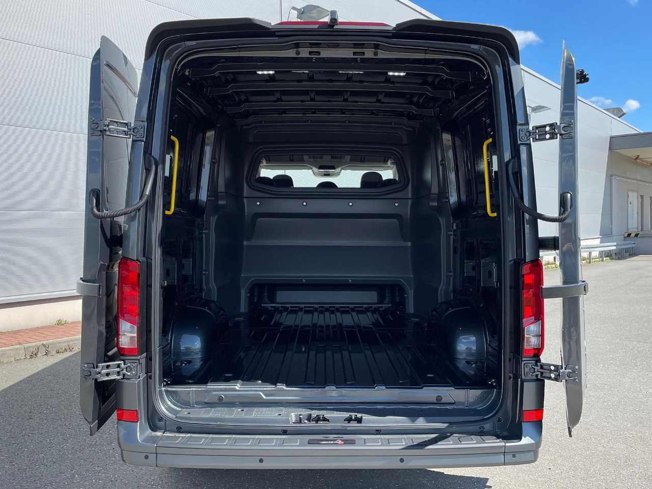 Furgão, Carrinha cabine dupla MAN TGE 3.200 L3H2 MIXTO 4x4 Individual S ACC STHZ: foto 9