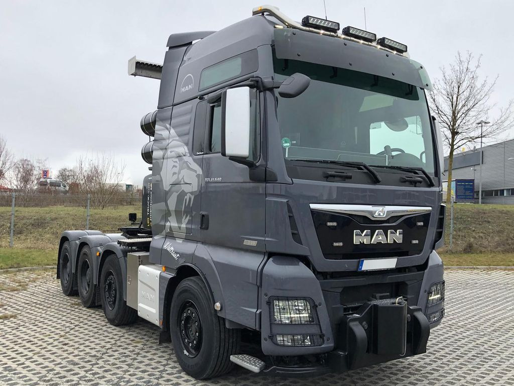 MAN TGX 41.640 8x4 Euro 6,Schwerlast 250t MAN TGX 41.640 8x4 Euro 6,Schwerlast 250t - Tractor: foto 1 MAN TGX 41.640 8x4 Euro 6,Schwerlast 250t MAN TGX 41.640 8x4 Euro 6,Schwerlast 250t - Tractor: foto 1