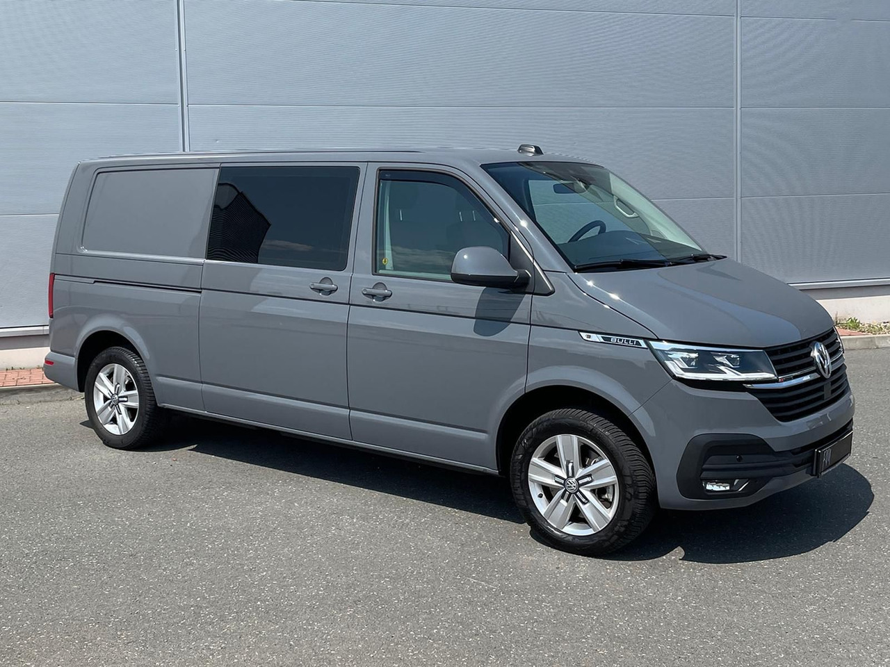 Volkswagen T6.1 Transporter lang 4M LED BEAR LOCK KAM DAB - Furgão: foto 2 Volkswagen T6.1 Transporter lang 4M LED BEAR LOCK KAM DAB - Furgão: foto 2