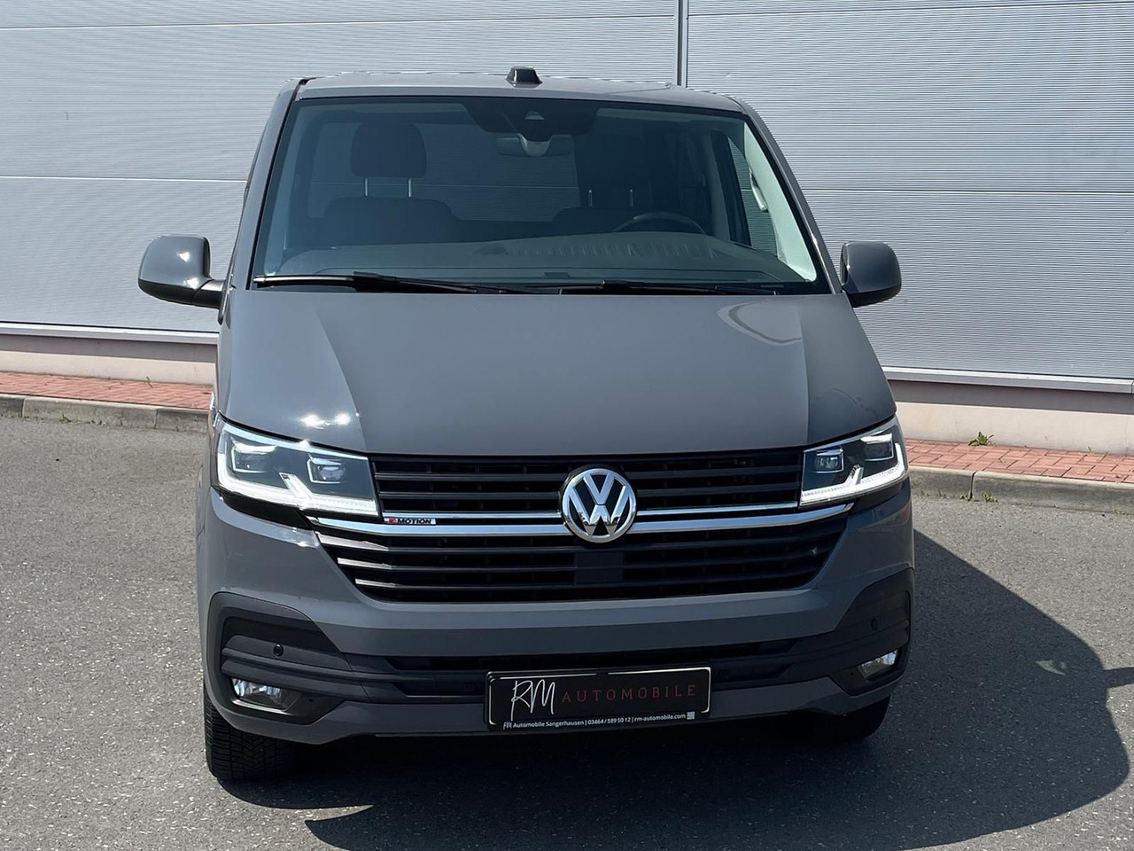 Volkswagen T6.1 Transporter lang 4M LED BEAR LOCK KAM DAB - Furgão: foto 3 Volkswagen T6.1 Transporter lang 4M LED BEAR LOCK KAM DAB - Furgão: foto 3