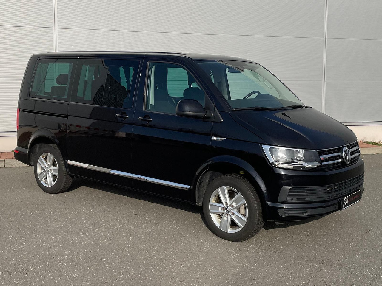 Volkswagen T6 Multivan Comfortline 4M AHK STANDHZ SITZH DAB - Furgão de passageiros: foto 2 Volkswagen T6 Multivan Comfortline 4M AHK STANDHZ SITZH DAB - Furgão de passageiros: foto 2