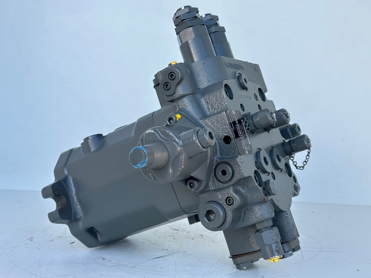 LIEBHERR - LINDE Original Hydromotor Typ:HMF75-02 2560 G 03 mit ID-Nr.10007106. A914 B-LI, A914 LI, A924 B-LI, A924 LI, MG15, MBG12, MG20, MFG10, BG12H #HYX293G00103# - Motor hidráulico para Escavadeira de rodas: foto 4 LIEBHERR - LINDE Original Hydromotor Typ:HMF75-02 2560 G 03 mit ID-Nr.10007106. A914 B-LI, A914 LI, A924 B-LI, A924 LI, MG15, MBG12, MG20, MFG10, BG12H #HYX293G00103# - Motor hidráulico para Escavadeira de rodas: foto 4