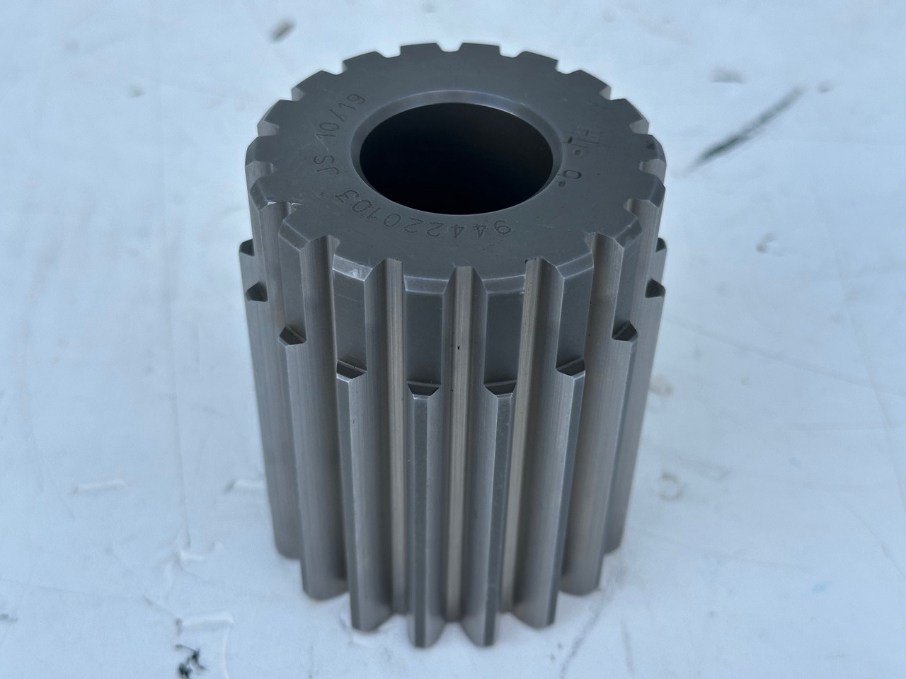 LIEBHERR Original Sonnenrad ID-Nr.944220103 – ID-Nr.9442201. A954B,A954C,LH80,E954,EP954,ER954,LOS954,P954,P964,R954,R964. #944220103.05.09# - Motor de giro para Escavadeira: foto 1 LIEBHERR Original Sonnenrad ID-Nr.944220103 – ID-Nr.9442201. A954B,A954C,LH80,E954,EP954,ER954,LOS954,P954,P964,R954,R964. #944220103.05.09# - Motor de giro para Escavadeira: foto 1