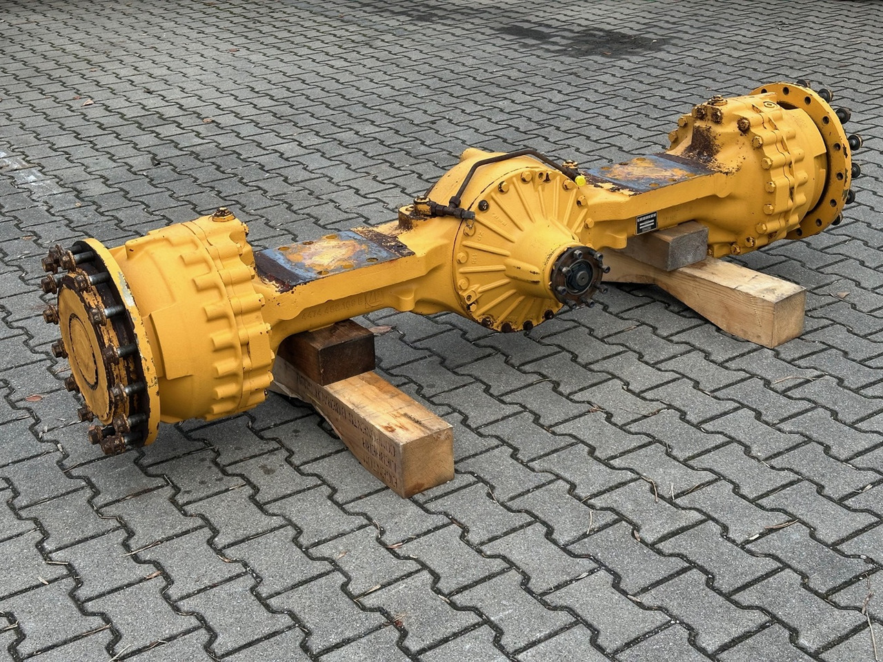 LIEBHERR Original Vorderachse-Planetenstarrachse Typ:MT-L3085/DKV-P4. ID-Nr.10022956 – ID-Nr.10045102 – ID-Nr.10425798. L544-443, L544-445, L550-456. #10425798.1791457# - Eixo dianteiro para Pá carregadora de rodas: foto 2 LIEBHERR Original Vorderachse-Planetenstarrachse Typ:MT-L3085/DKV-P4. ID-Nr.10022956 – ID-Nr.10045102 – ID-Nr.10425798. L544-443, L544-445, L550-456. #10425798.1791457# - Eixo dianteiro para Pá carregadora de rodas: foto 2