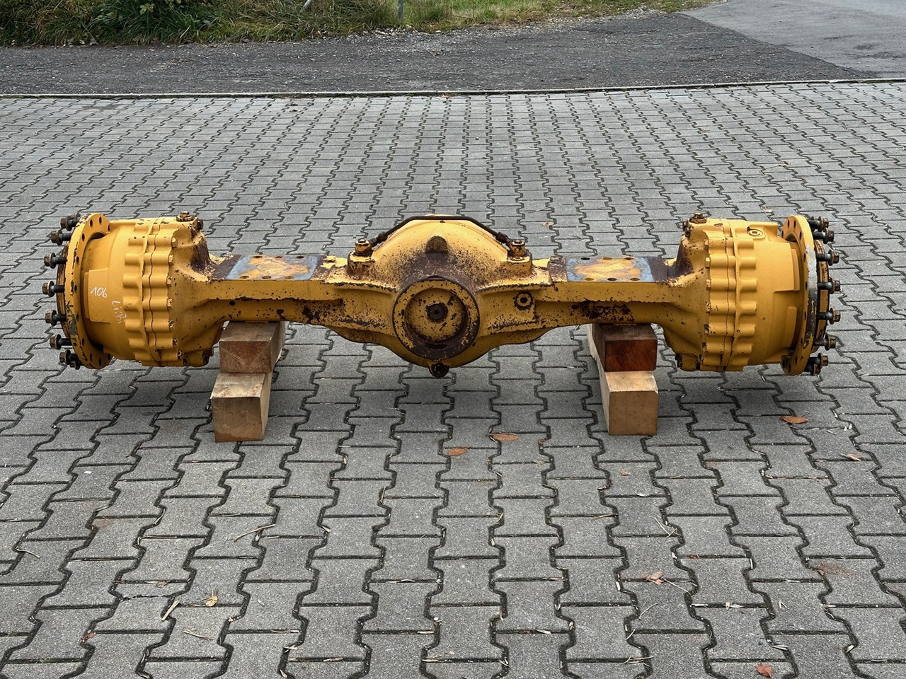 LIEBHERR Original Vorderachse-Planetenstarrachse Typ:MT-L3085/DKV-P4. ID-Nr.10022956 – ID-Nr.10045102 – ID-Nr.10425798. L544-443, L544-445, L550-456. #10425798.1791457# - Eixo dianteiro para Pá carregadora de rodas: foto 4 LIEBHERR Original Vorderachse-Planetenstarrachse Typ:MT-L3085/DKV-P4. ID-Nr.10022956 – ID-Nr.10045102 – ID-Nr.10425798. L544-443, L544-445, L550-456. #10425798.1791457# - Eixo dianteiro para Pá carregadora de rodas: foto 4