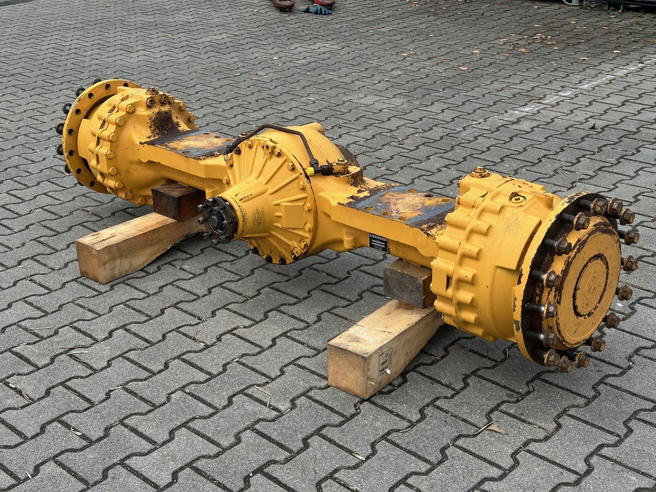 LIEBHERR Original Vorderachse-Planetenstarrachse Typ:MT-L3085/DKV-P4. ID-Nr.10022956 – ID-Nr.10045102 – ID-Nr.10425798. L544-443, L544-445, L550-456. #10425798.1791457# - Eixo dianteiro para Pá carregadora de rodas: foto 3 LIEBHERR Original Vorderachse-Planetenstarrachse Typ:MT-L3085/DKV-P4. ID-Nr.10022956 – ID-Nr.10045102 – ID-Nr.10425798. L544-443, L544-445, L550-456. #10425798.1791457# - Eixo dianteiro para Pá carregadora de rodas: foto 3