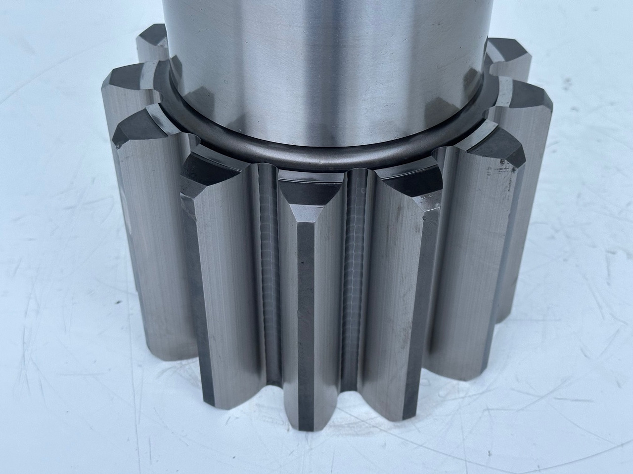 Liebherr Abtriebswelle ID-Nr.90205360. SAT375/276. R950, R956, R960, RZG956. #90205360.07.12# - Motor de giro para Escavadora de rastos: foto 4 Liebherr Abtriebswelle ID-Nr.90205360. SAT375/276. R950, R956, R960, RZG956. #90205360.07.12# - Motor de giro para Escavadora de rastos: foto 4