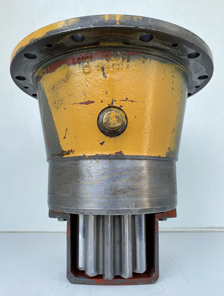 Liebherr Abtriebswellengehäuse ID-Nr.9441707 mit Abtriebswelle ID-Nr.9441713. SAT300/213 - SAT300/225 - SAT375/219. A900 C-LI, A944 B-LI, E942,LOS942,LOS944,P942,P944,R942,R944, R944B. #AB.1555# - Motor de giro para Máquina de construção: foto 3 Liebherr Abtriebswellengehäuse ID-Nr.9441707 mit Abtriebswelle ID-Nr.9441713. SAT300/213 - SAT300/225 - SAT375/219. A900 C-LI, A944 B-LI, E942,LOS942,LOS944,P942,P944,R942,R944, R944B. #AB.1555# - Motor de giro para Máquina de construção: foto 3