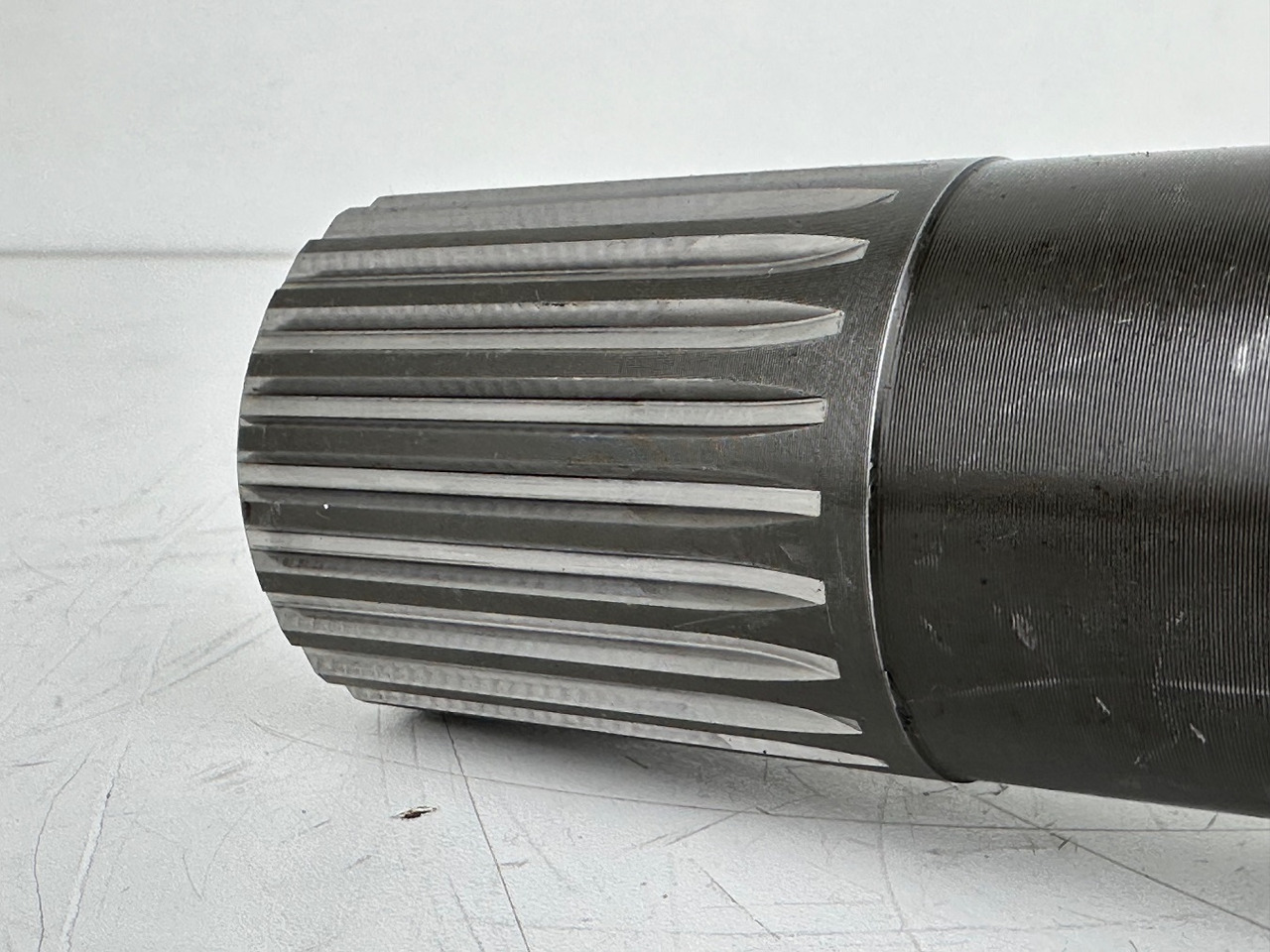 Semi eixo para Máquina de construção Liebherr Antriebswelle ID-Nr.9443786 - ID-Nr.944378603. FAT550 FAT550P046. A900, LH120, LH150, E974, ER974, LOS1976, LOS-413, R964, R966, R970, R974, R976, R980, R984.  #944378603.2374#: foto 7