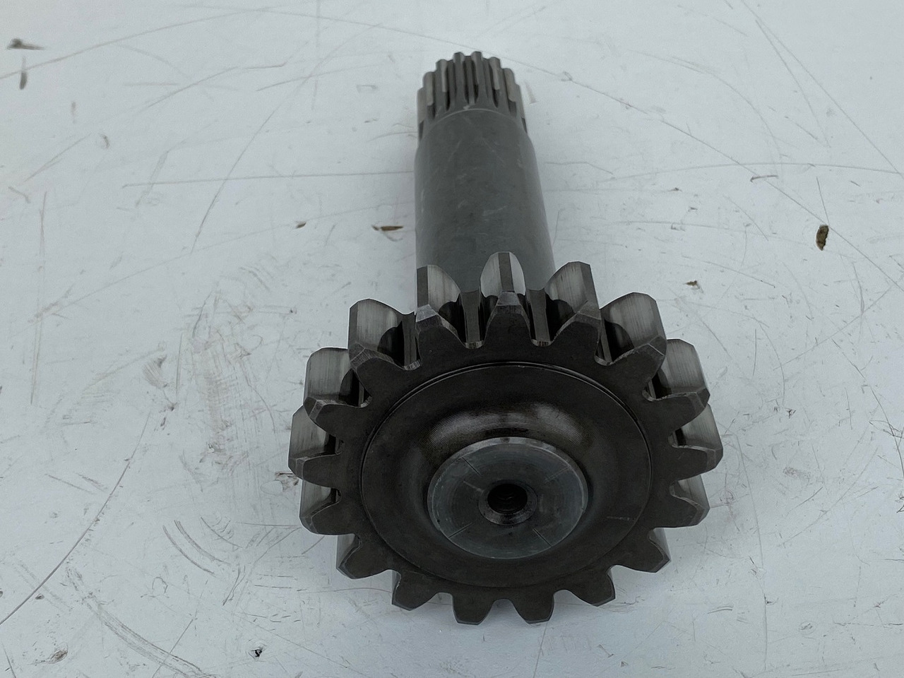 Liebherr Antriebswelle ID-Nr.969527001. FAT355P077. LH26, LH30, R906, R916, R920, R922, R924, R926 COMP, R926. #ANT2804# - Comando final para Escavadora de rastos: foto 4 Liebherr Antriebswelle ID-Nr.969527001. FAT355P077. LH26, LH30, R906, R916, R920, R922, R924, R926 COMP, R926. #ANT2804# - Comando final para Escavadora de rastos: foto 4