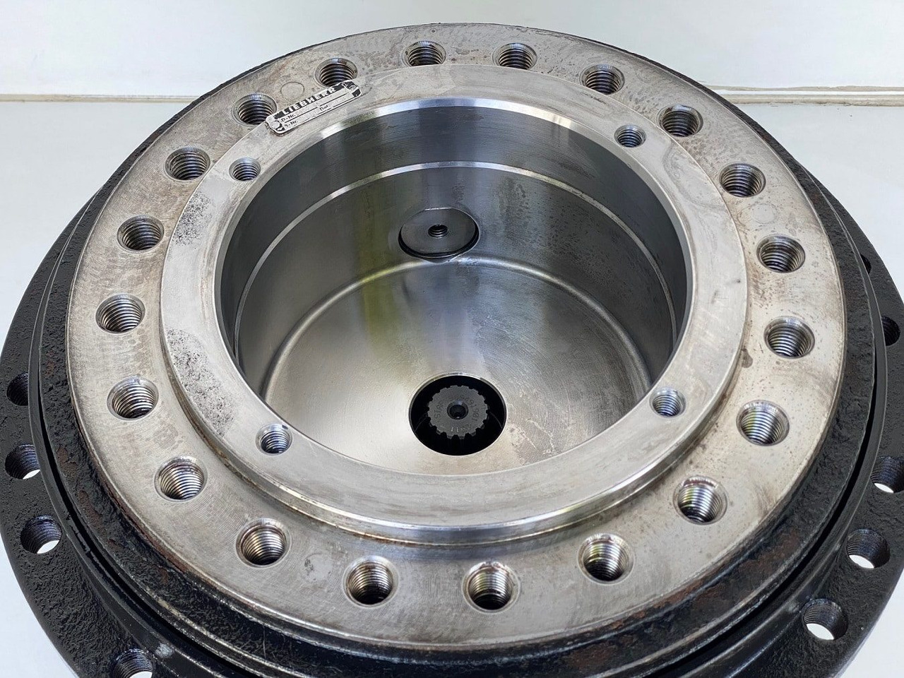 Liebherr Fahrantrieb FAT355P076. ID-Nr.969455101 - ID-Nr.969524001 - ID-Nr.90022900. LO1916, LOS916, R906, R916, R922, R924. #2088# - Comando final para Escavadora de rastos: foto 3 Liebherr Fahrantrieb FAT355P076. ID-Nr.969455101 - ID-Nr.969524001 - ID-Nr.90022900. LO1916, LOS916, R906, R916, R922, R924. #2088# - Comando final para Escavadora de rastos: foto 3