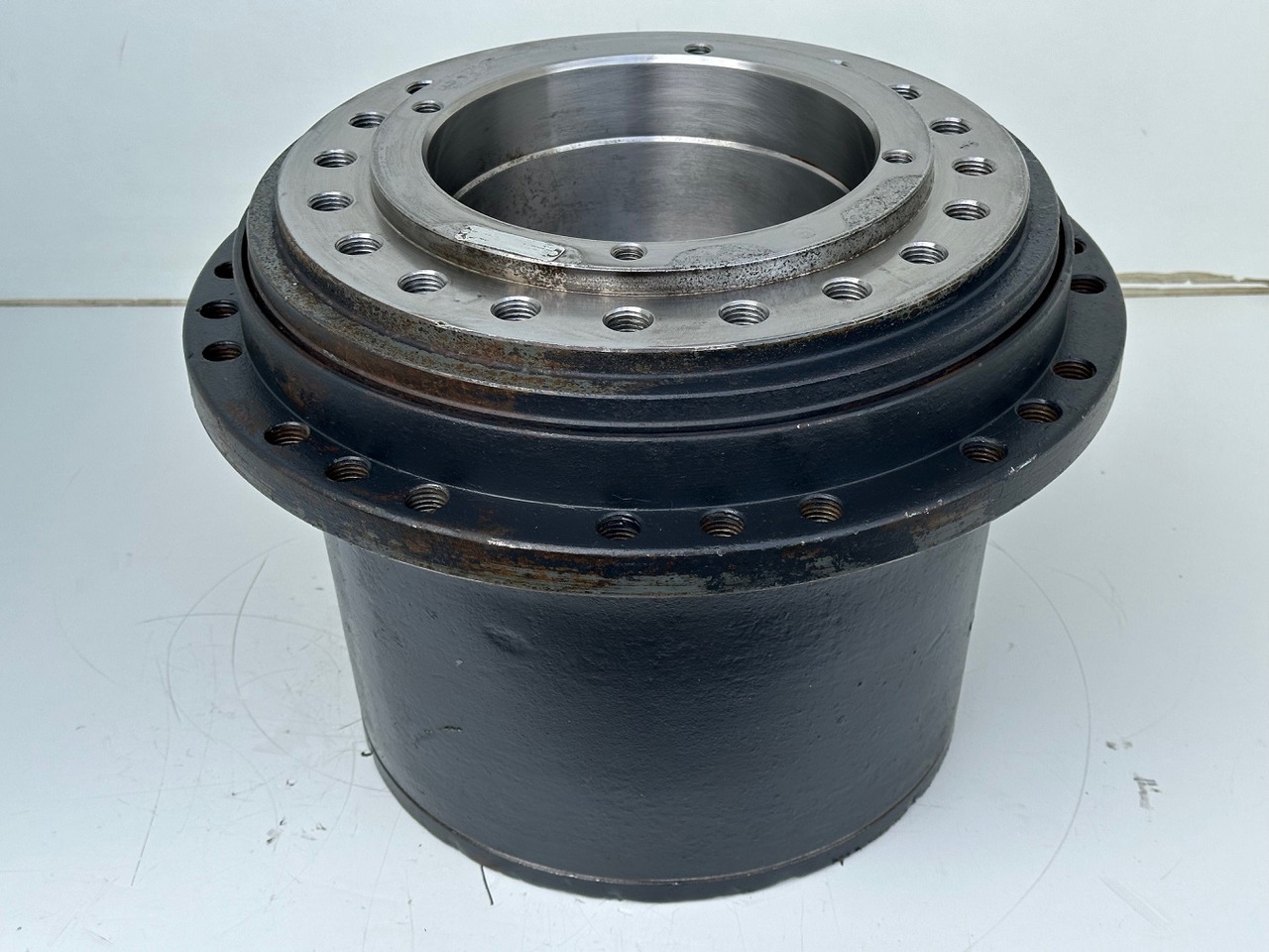 Liebherr Fahrantrieb FAT355P076. ID-Nr.969455101 - ID-Nr.969524001 - ID-Nr.90022900. LO1916, LOS916, R906, R916, R922, R924. #969455101.1649# - Comando final para Máquina de construção: foto 1 Liebherr Fahrantrieb FAT355P076. ID-Nr.969455101 - ID-Nr.969524001 - ID-Nr.90022900. LO1916, LOS916, R906, R916, R922, R924. #969455101.1649# - Comando final para Máquina de construção: foto 1