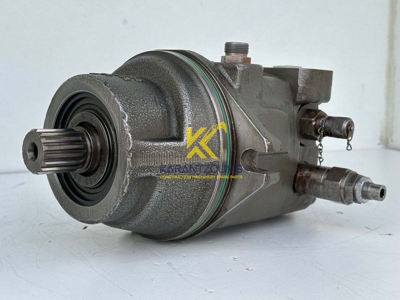Liebherr Hydraulikeinbaumotor Typ:FMF058, ID-Nr.10122576 - ID-Nr.10145827 - ID-Nr.11371069. LOS1906, P924 COMP , R906, R906 PROTO, R916, R922, R924, R924 COMP, R926 COMP, R926 K LC. #11371069.08604# - Motor hidráulico para Escavadora de rastos: foto 1 Liebherr Hydraulikeinbaumotor Typ:FMF058, ID-Nr.10122576 - ID-Nr.10145827 - ID-Nr.11371069. LOS1906, P924 COMP , R906, R906 PROTO, R916, R922, R924, R924 COMP, R926 COMP, R926 K LC. #11371069.08604# - Motor hidráulico para Escavadora de rastos: foto 1