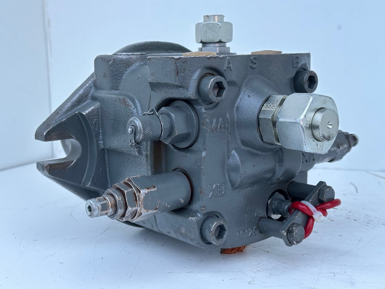 Liebherr Hydraulikeinbaumotor Typ:FMF090. ID-Nr.10139164 - ID-Nr.11371743. R946 LC, R946 LC-V, R946 NLC, R946 S-HD, R950 LC-V, R950 S-HD, R950. #11371743.11929# - Motor de giro para Escavadeira: foto 5 Liebherr Hydraulikeinbaumotor Typ:FMF090. ID-Nr.10139164 - ID-Nr.11371743. R946 LC, R946 LC-V, R946 NLC, R946 S-HD, R950 LC-V, R950 S-HD, R950. #11371743.11929# - Motor de giro para Escavadeira: foto 5