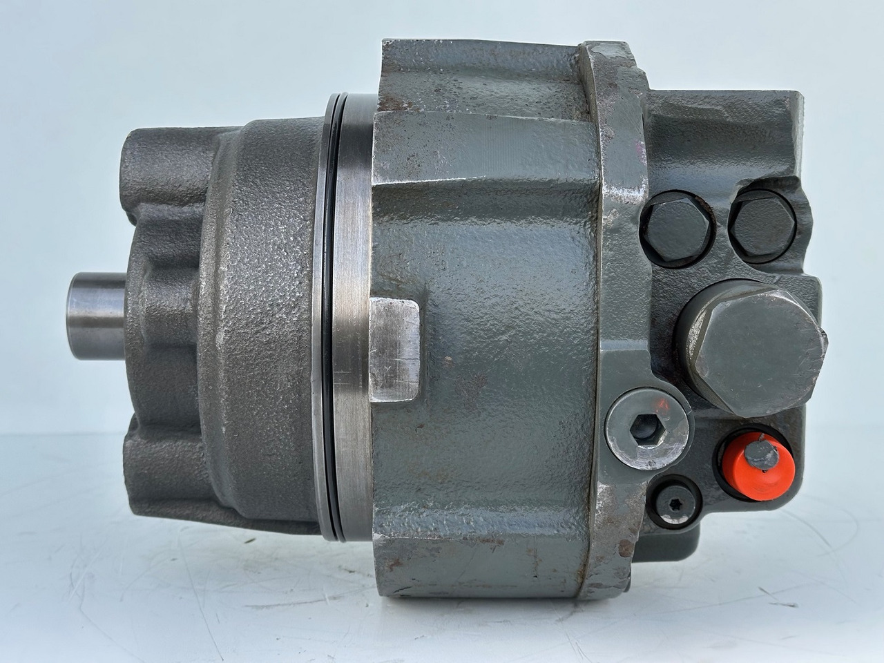 Liebherr Hydraulikeinbaumotor Typ:LH46VE 108. ID-Nr.11428178 . LOS926-1715,R926-1715,R928-1715,R930-1716,R934-1550,R936K-LC,R936K-NLC,R936K-SLC,R938. #11428178.0663# - Comando final para Máquina de construção: foto 3 Liebherr Hydraulikeinbaumotor Typ:LH46VE 108. ID-Nr.11428178 . LOS926-1715,R926-1715,R928-1715,R930-1716,R934-1550,R936K-LC,R936K-NLC,R936K-SLC,R938. #11428178.0663# - Comando final para Máquina de construção: foto 3