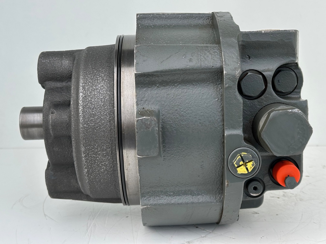 Liebherr Hydraulikeinbaumotor Typ:LH46VE 108. ID-Nr.11428178 . LOS926-1715,R926-1715,R928-1715,R930-1716,R934-1550,R936K-LC,R936K-NLC,R936K-SLC,R938. #11428178.0717# - Comando final para Máquina de construção: foto 3 Liebherr Hydraulikeinbaumotor Typ:LH46VE 108. ID-Nr.11428178 . LOS926-1715,R926-1715,R928-1715,R930-1716,R934-1550,R936K-LC,R936K-NLC,R936K-SLC,R938. #11428178.0717# - Comando final para Máquina de construção: foto 3