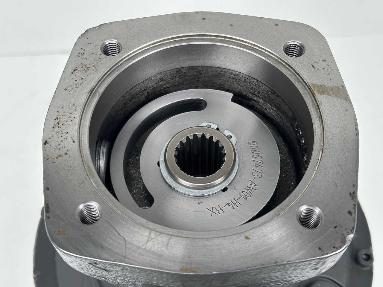 Liebherr Liebherr Drehwerkantrieb Typ:DAT200/1455 mit ID-Nr.13763178 - ID-Nr.13777972. #13763178.545-01216# - Motor de giro para Guindaste sobre esteiras: foto 5 Liebherr Liebherr Drehwerkantrieb Typ:DAT200/1455 mit ID-Nr.13763178 - ID-Nr.13777972. #13763178.545-01216# - Motor de giro para Guindaste sobre esteiras: foto 5