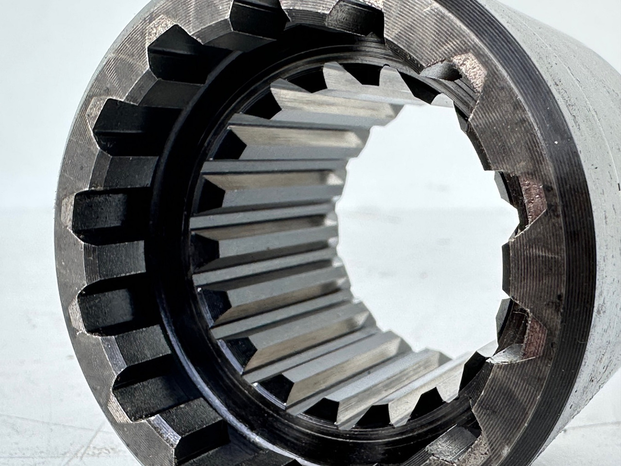 Liebherr Nabe. ID-Nr.90019646. SAT325/274. R946, R950, RZG390. #90019646.FR.40254# - Motor de giro para Escavadora de rastos: foto 5 Liebherr Nabe. ID-Nr.90019646. SAT325/274. R946, R950, RZG390. #90019646.FR.40254# - Motor de giro para Escavadora de rastos: foto 5