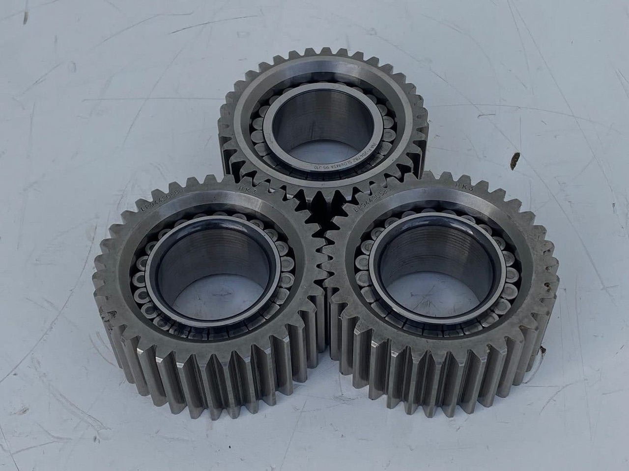 Liebherr Planetenrad  ID-Nr.9443057 - ID-Nr.944305703 - ID-Nr.90213986. #PLA01232# - Motor de giro para Escavadora de rastos: foto 2 Liebherr Planetenrad  ID-Nr.9443057 - ID-Nr.944305703 - ID-Nr.90213986. #PLA01232# - Motor de giro para Escavadora de rastos: foto 2