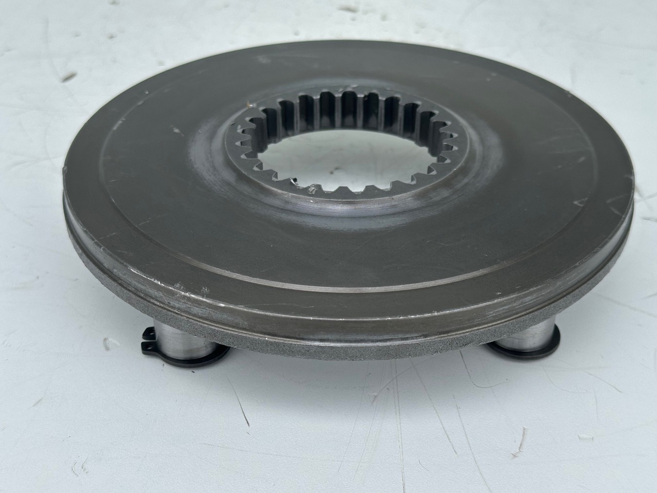 Liebherr Planetenträger ID-Nr.90214403. SAT275A290. R922 LC-1486. R924 LC-1487. #90214403.HO.925# - Motor de giro para Máquina de construção: foto 5 Liebherr Planetenträger ID-Nr.90214403. SAT275A290. R922 LC-1486. R924 LC-1487. #90214403.HO.925# - Motor de giro para Máquina de construção: foto 5