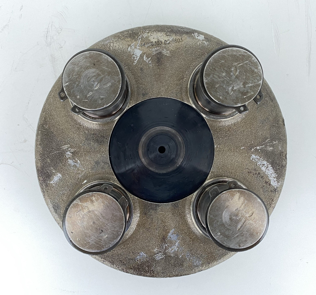 Liebherr Planetenträger ID-Nr.944306303 - ID-Nr.9443063. A924,A928,A932,A934,LH30,LH35,R906,R916,R922,R924,R926,R932,R934,R944 T. #4603# - Motor de giro para Máquina de construção: foto 4 Liebherr Planetenträger ID-Nr.944306303 - ID-Nr.9443063. A924,A928,A932,A934,LH30,LH35,R906,R916,R922,R924,R926,R932,R934,R944 T. #4603# - Motor de giro para Máquina de construção: foto 4