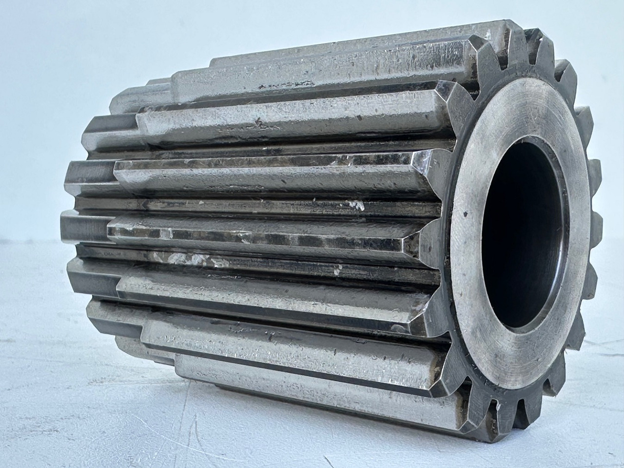 Liebherr Sonnenrad ID-Nr.9442171 - ID-Nr.944217103 - ID-Nr.90208498. SAT325/204, SAT325/242, SAT325/254, SAT325/274, SAT325/294, SAT375/219. #944217103.24.05# - Motor de giro para Escavadora de rastos: foto 4 Liebherr Sonnenrad ID-Nr.9442171 - ID-Nr.944217103 - ID-Nr.90208498. SAT325/204, SAT325/242, SAT325/254, SAT325/274, SAT325/294, SAT375/219. #944217103.24.05# - Motor de giro para Escavadora de rastos: foto 4