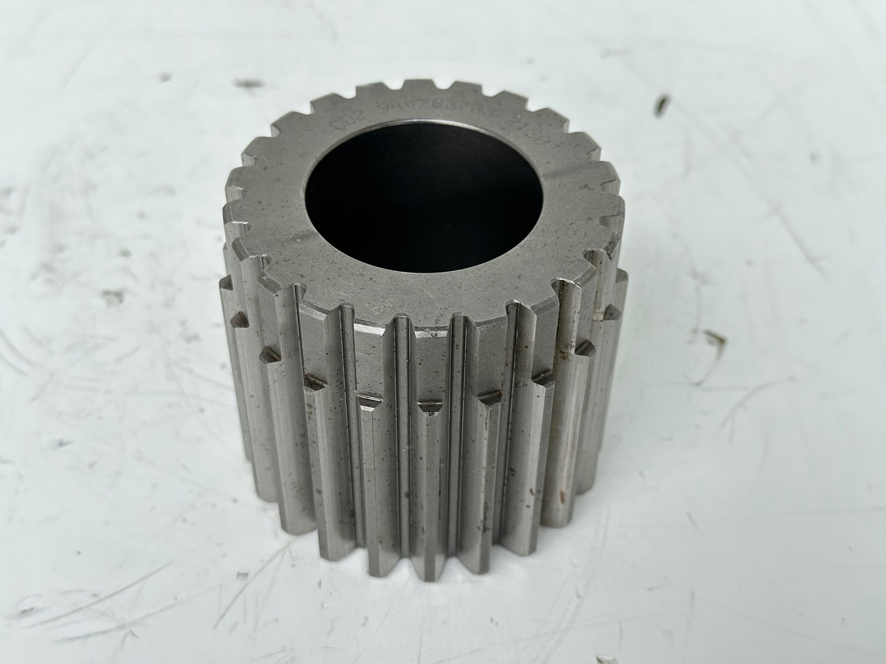 Liebherr Sonnenrad ID-Nr.9442837. FAT350 - FAT350P022 - FAT350P032 - FAT350P059 - FAT350P062 - FAT350P068 - FAT350P079. LH22, LOS103, ER912, LOS914, LOS924 COMP, R313, R317, R900, R902, R904, R912, - Caixa de velocidade para Escavadora de rastos: foto 1 Liebherr Sonnenrad ID-Nr.9442837. FAT350 - FAT350P022 - FAT350P032 - FAT350P059 - FAT350P062 - FAT350P068 - FAT350P079. LH22, LOS103, ER912, LOS914, LOS924 COMP, R313, R317, R900, R902, R904, R912, - Caixa de velocidade para Escavadora de rastos: foto 1