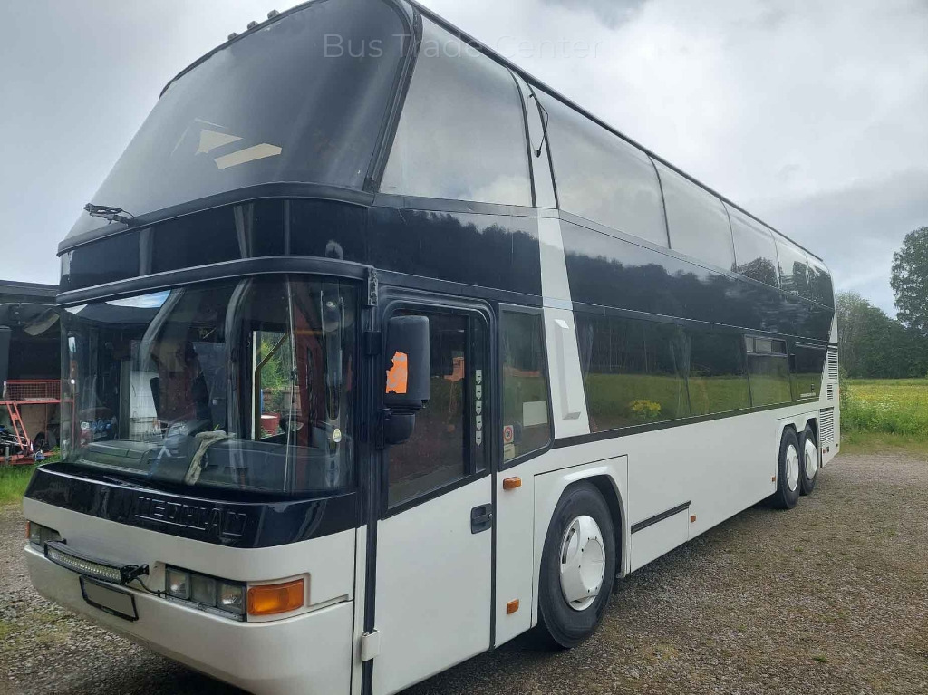 NEOPLAN Skyliner N122/3 - Autocarro: foto 2 NEOPLAN Skyliner N122/3 - Autocarro: foto 2