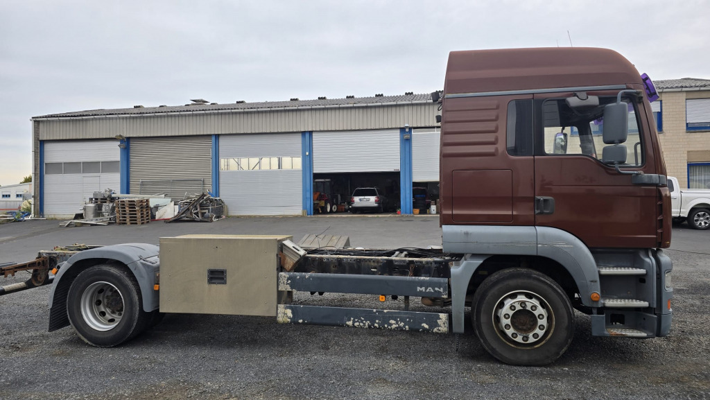 MAN TGA 18.430 4x2 (Nr. 6167) - Camião chassi: foto 4 MAN TGA 18.430 4x2 (Nr. 6167) - Camião chassi: foto 4